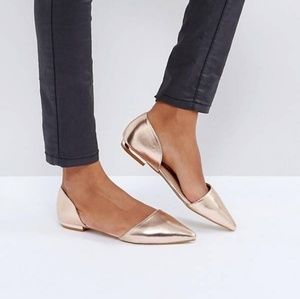 Pointed Toe Gold Flats